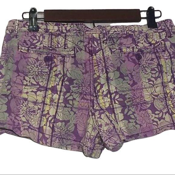 Route 66 Pants - 4/$25 Sale Floral Plaid Shorts Button pockets